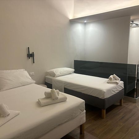 阿齐·卡斯特罗Cbh Sicitaly Group住宿加早餐旅馆 外观 照片
