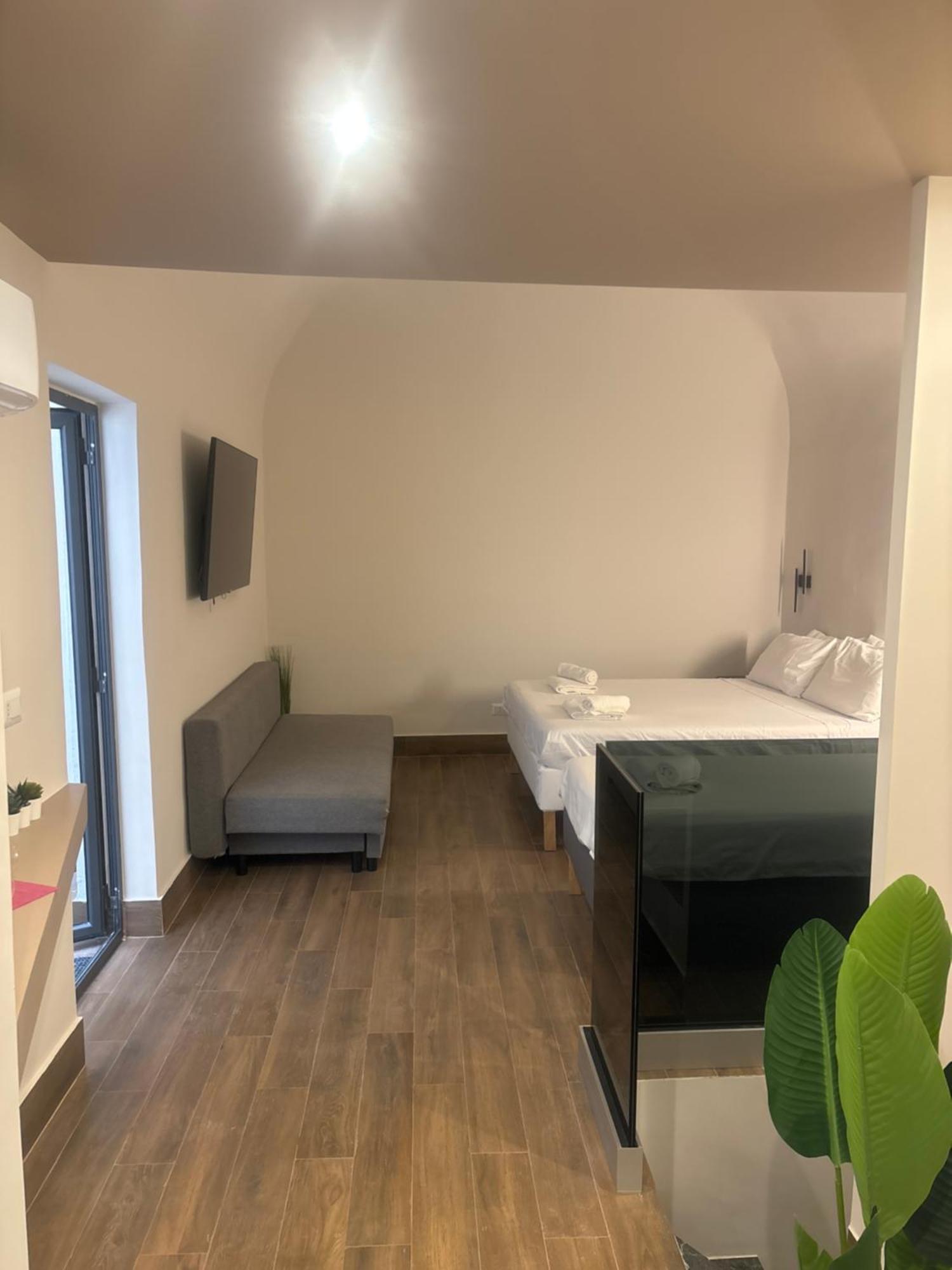 阿齐·卡斯特罗Cbh Sicitaly Group住宿加早餐旅馆 外观 照片