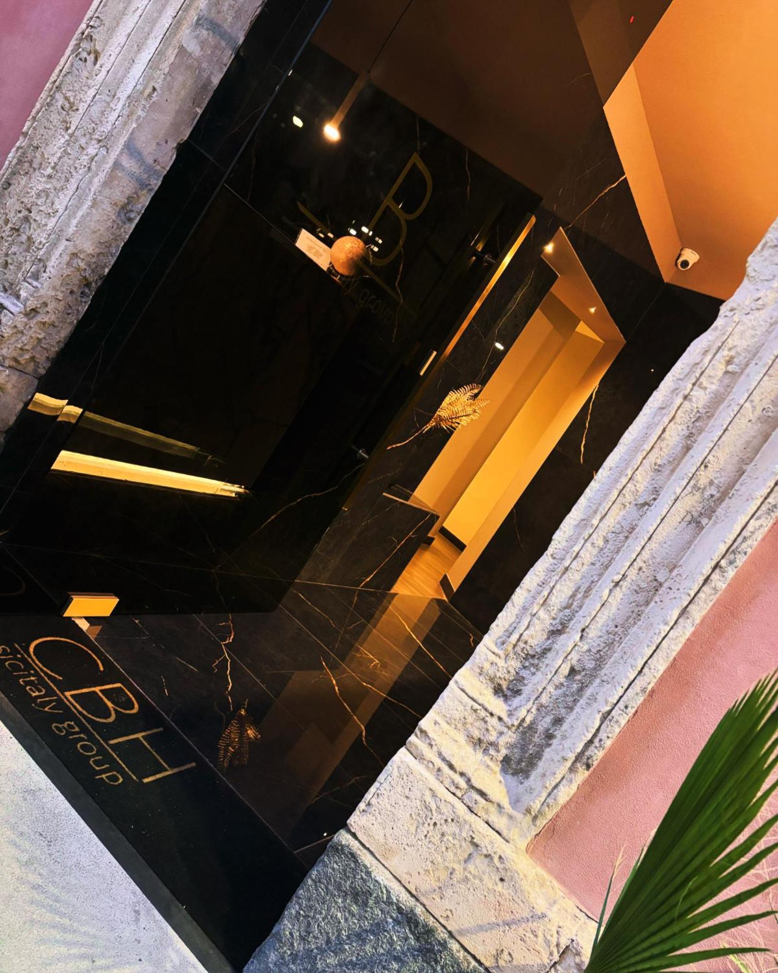 阿齐·卡斯特罗Cbh Sicitaly Group住宿加早餐旅馆 外观 照片